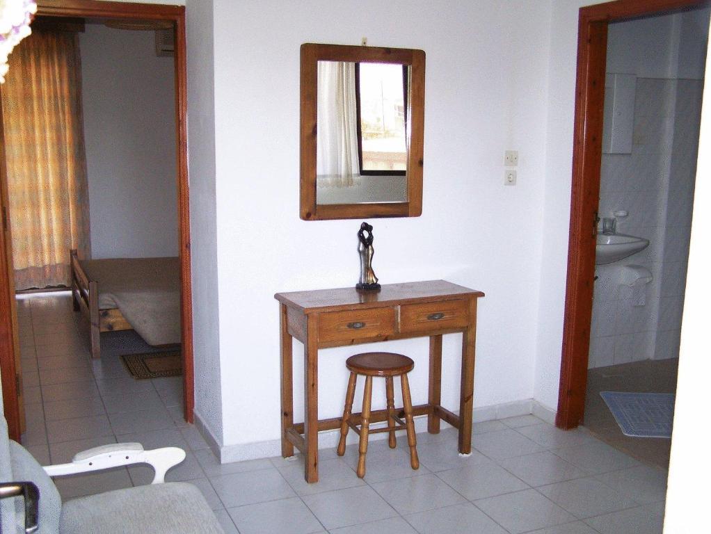 Evi Apartments And Studios Theológos Quarto foto