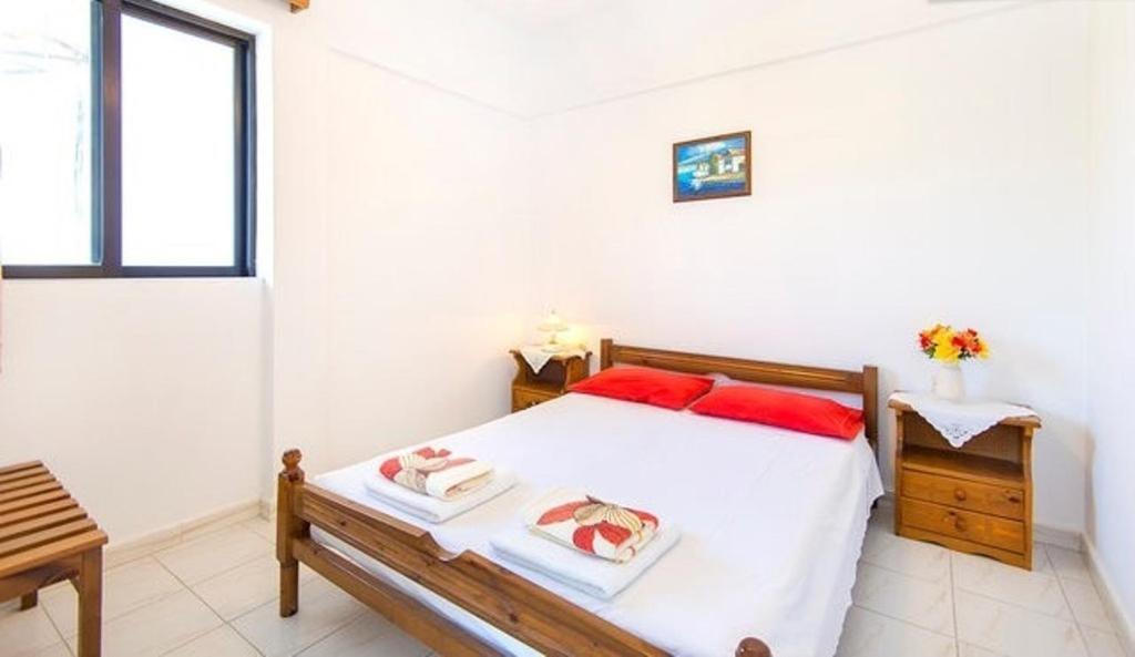 Evi Apartments And Studios Theológos Quarto foto
